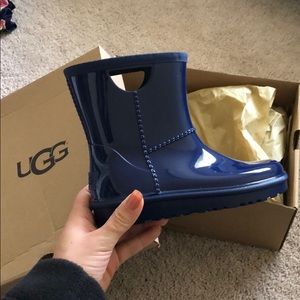Navy blue Rahjee rain ugg boots